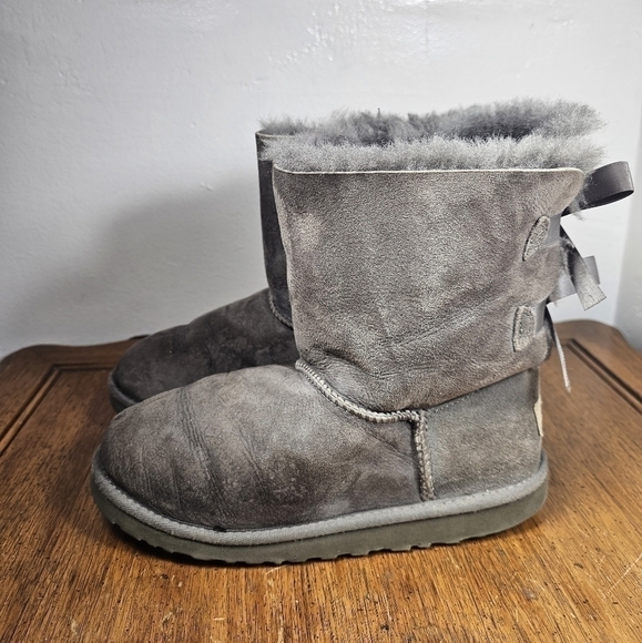 UGG Mini Bailey Bow II Chestnut Winter Boot Women's Size 5 - Picture 1 of 7